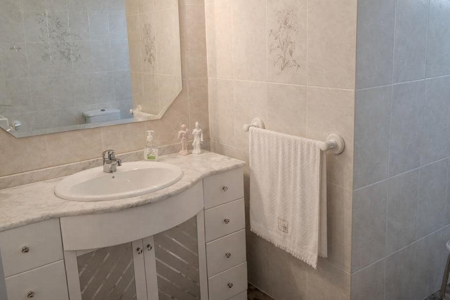 5 sypialnia Willa na sprzedaż w Torrellano z basenem garażem - 419 000 € (Ref: 9759162)