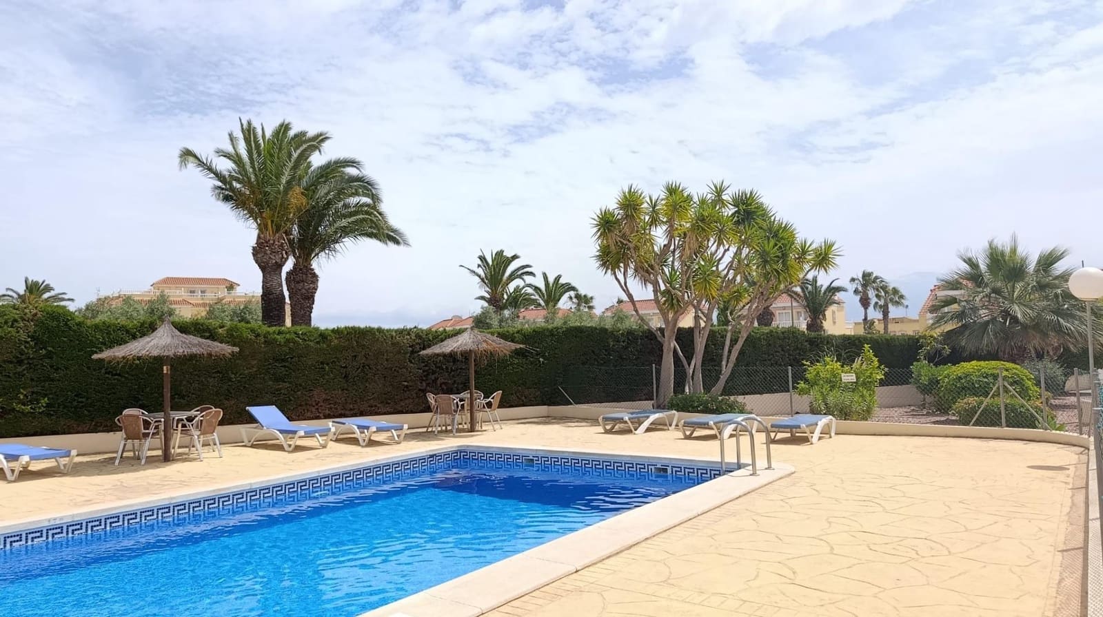 3 chambre Bungalow à vendre à Orihuela Costa avec piscine garage - 199 000 € (Ref: 9799457)