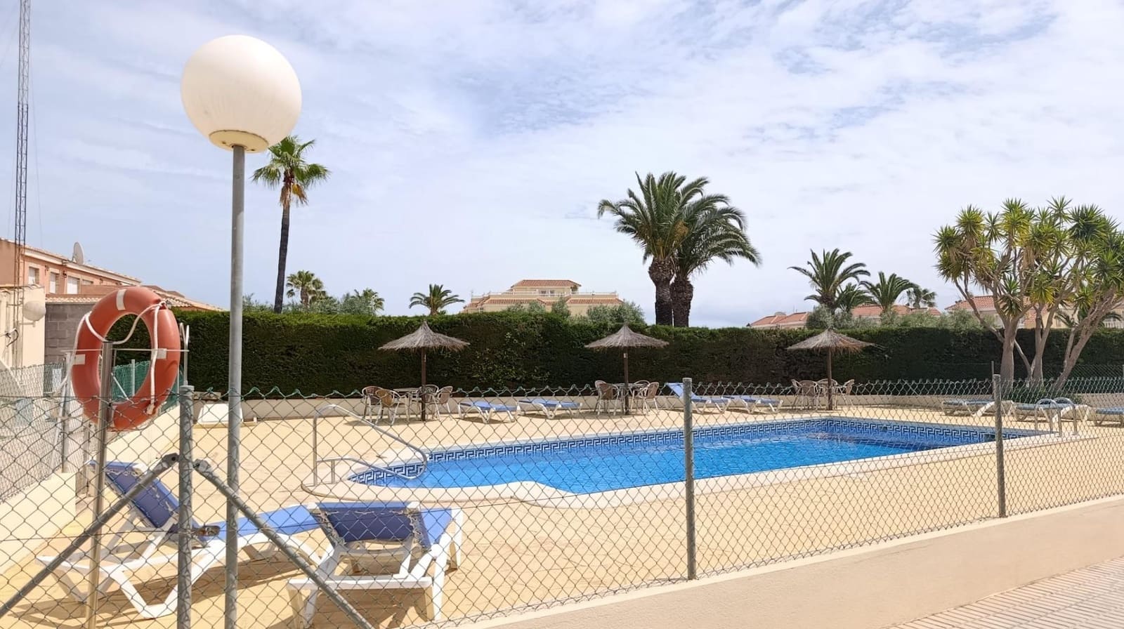 3 chambre Bungalow à vendre à Orihuela Costa avec piscine garage - 199 000 € (Ref: 9799457)