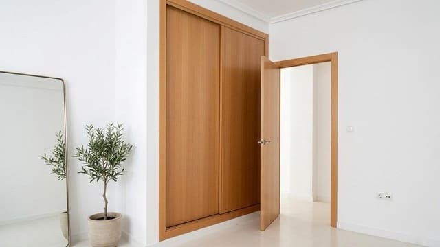 2 soveværelse Lejlighed til salg i Almoradí - € 83.900 (Ref: 9806639)