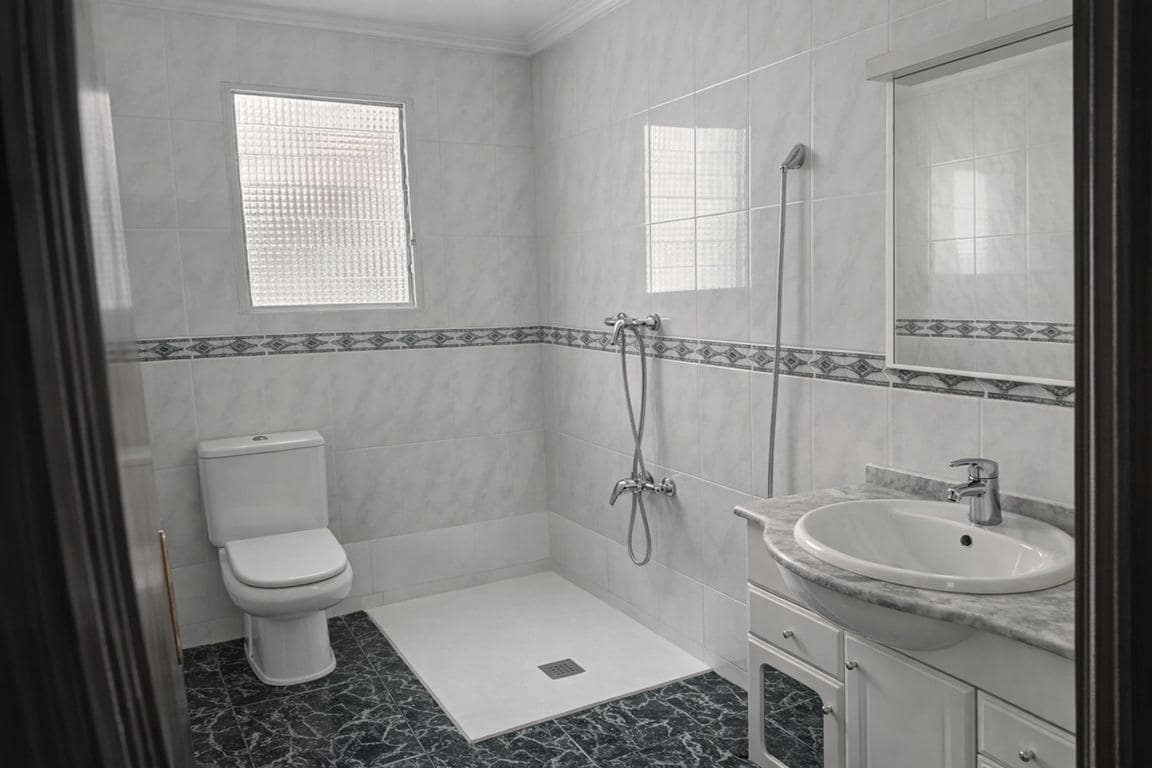 4 bedroom Flat for sale in Callosa de Segura - € 94,500 (Ref: 9812296)