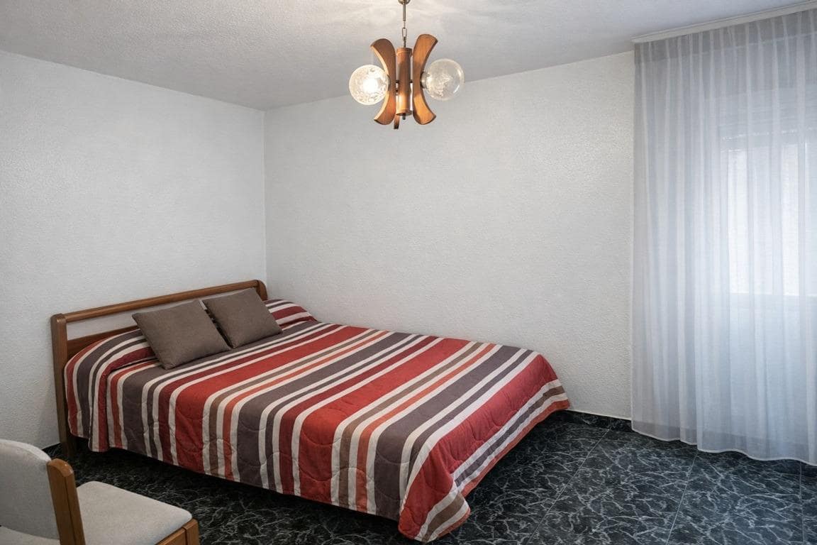 4 bedroom Flat for sale in Callosa de Segura - € 94,500 (Ref: 9812296)