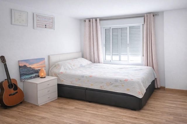 4 chambre Appartement à vendre à Elche / Elx - 183 750 € (Ref: 9820384)