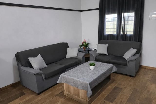 Casa de 3 habitaciones en Catral en venta - 187.900 € (Ref: 9836562)