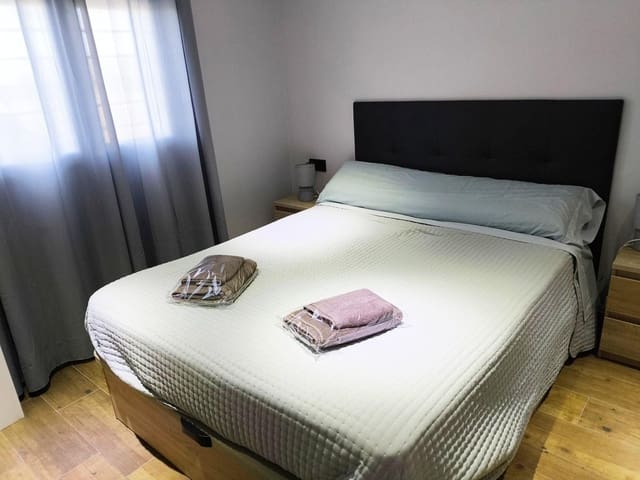 Casa de 3 habitaciones en Catral en venta - 187.900 € (Ref: 9836562)