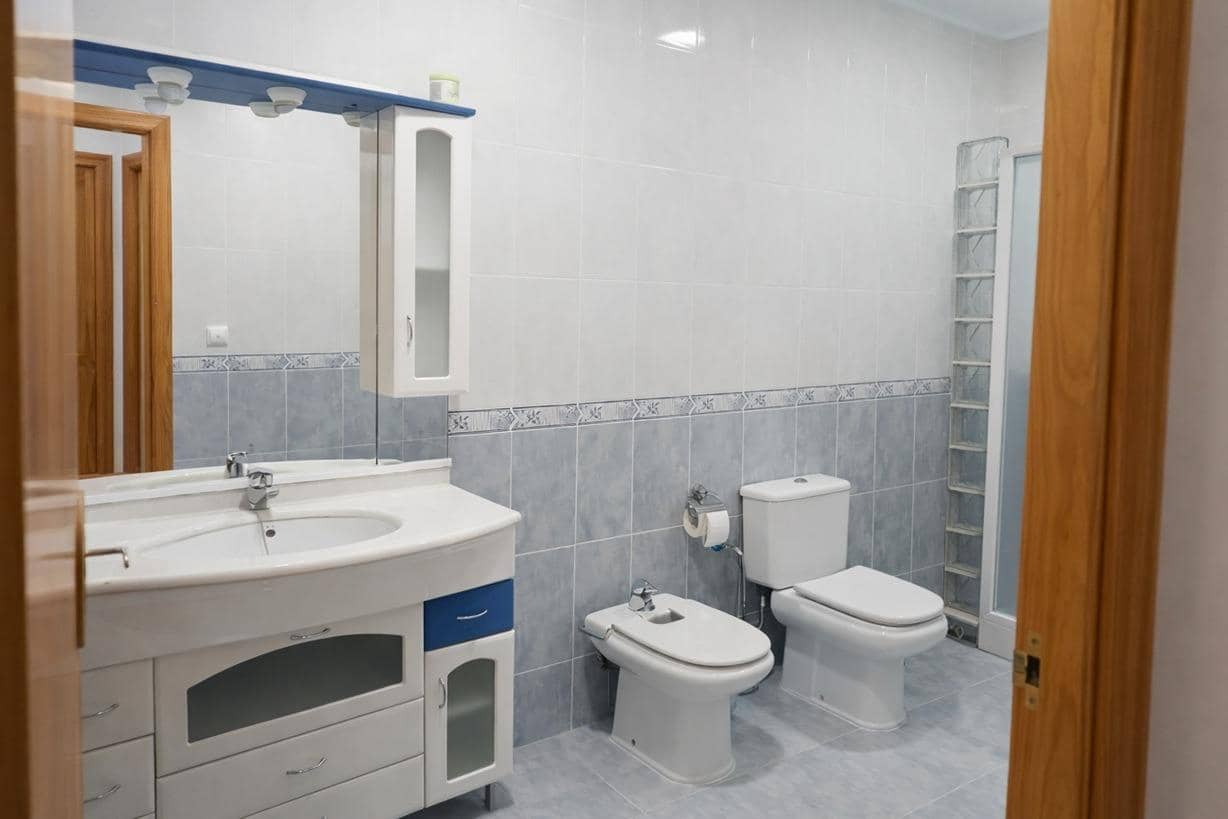 2 bedroom Apartment for sale in Almoradi with garage - € 87,000 (Ref: 9846626)
