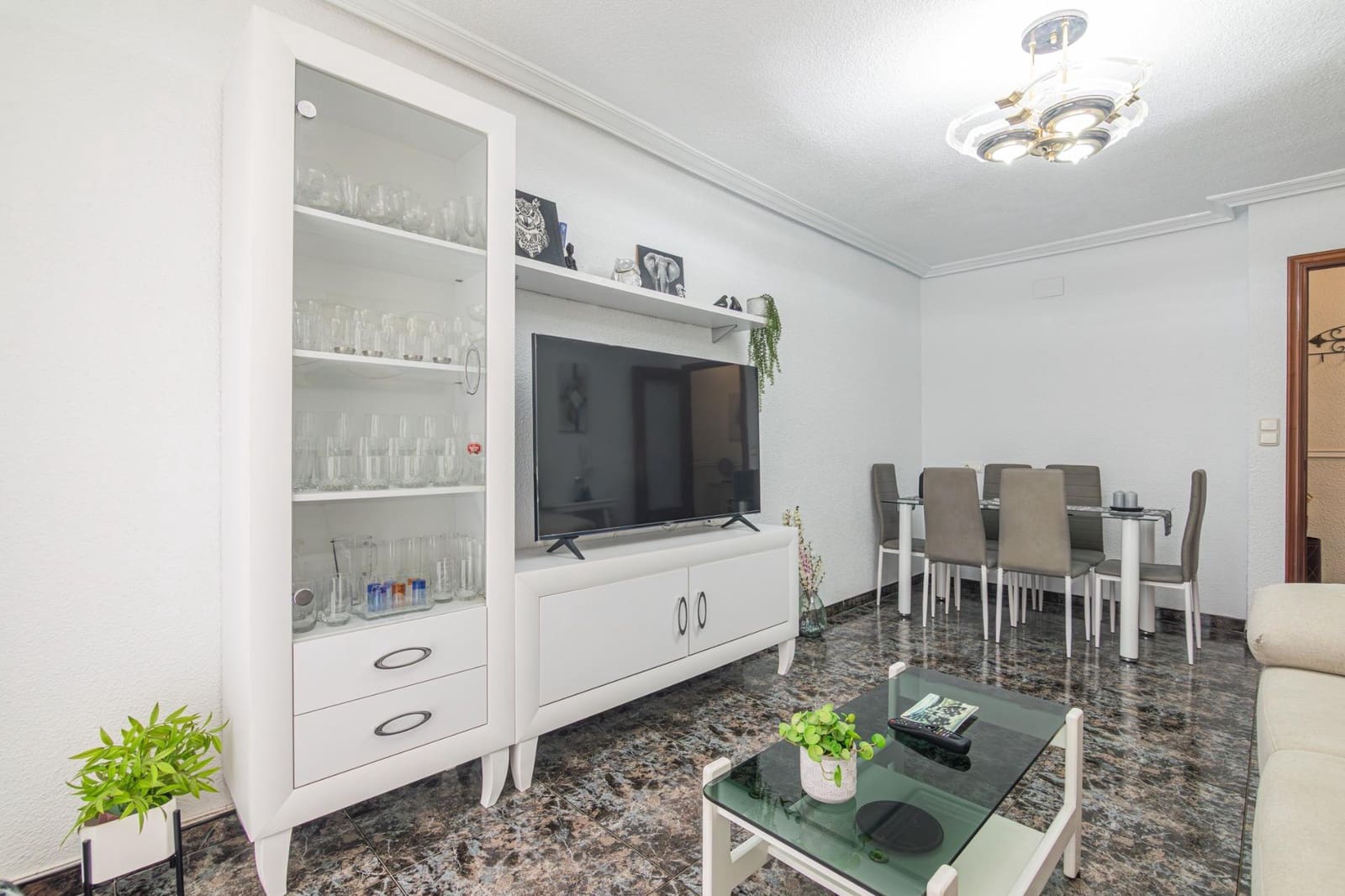 3 bedroom Flat for sale in Elche / Elx with garage - € 173,000 (Ref: 9860278)