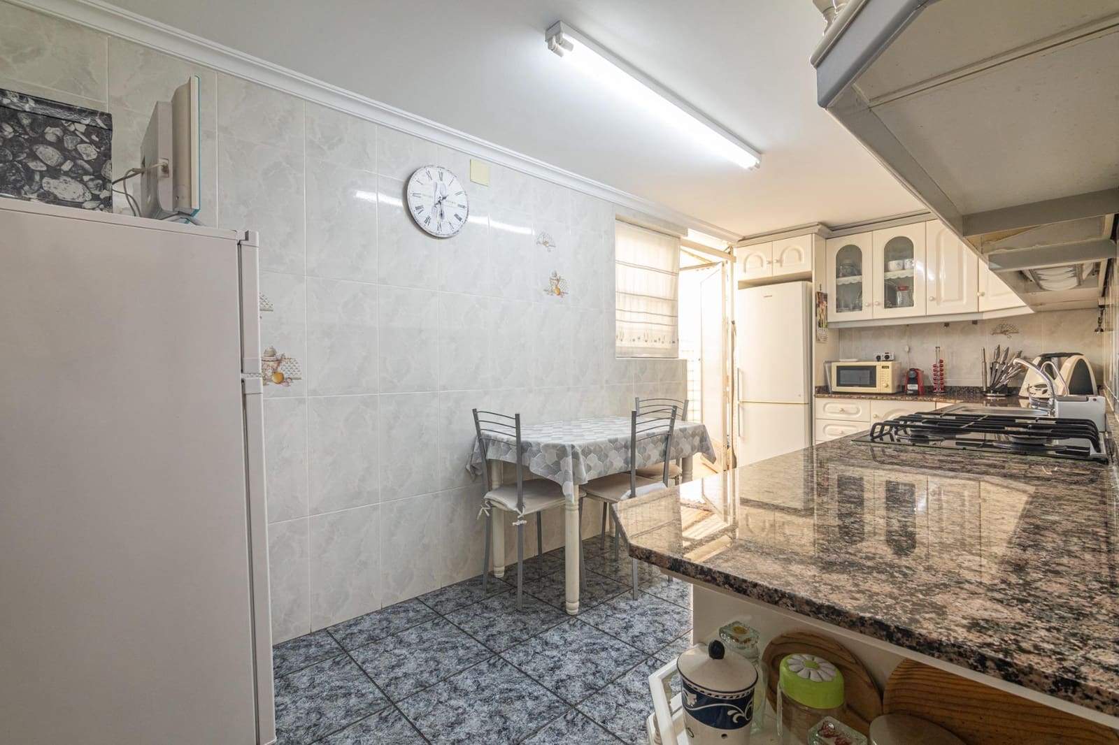 3 bedroom Flat for sale in Elche / Elx with garage - € 173,000 (Ref: 9860278)