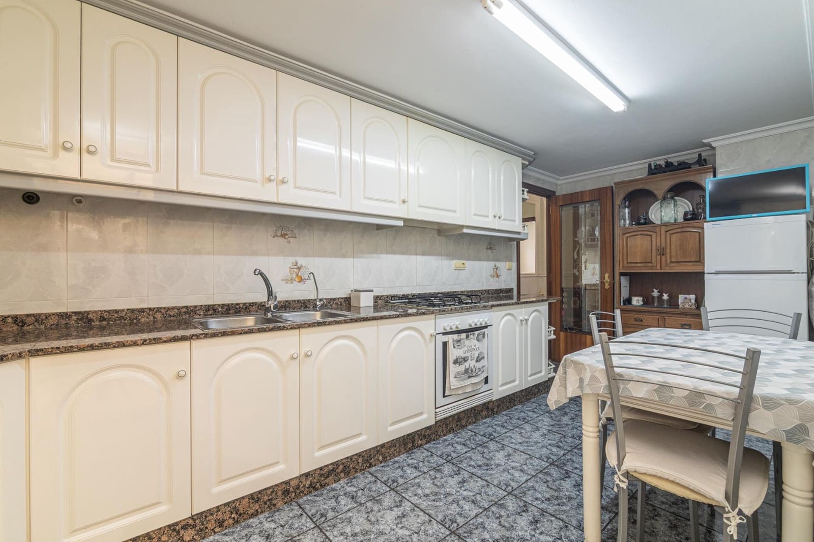 3 bedroom Flat for sale in Elche / Elx with garage - € 173,000 (Ref: 9860278)