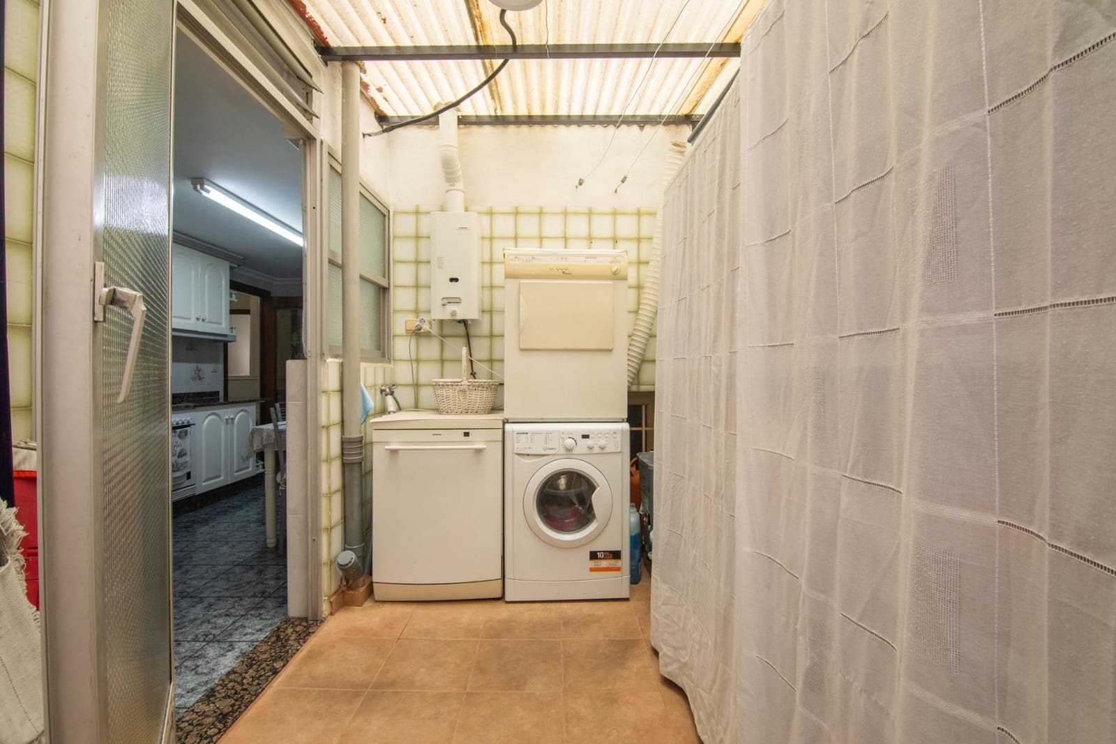 3 bedroom Flat for sale in Elche / Elx with garage - € 173,000 (Ref: 9860278)