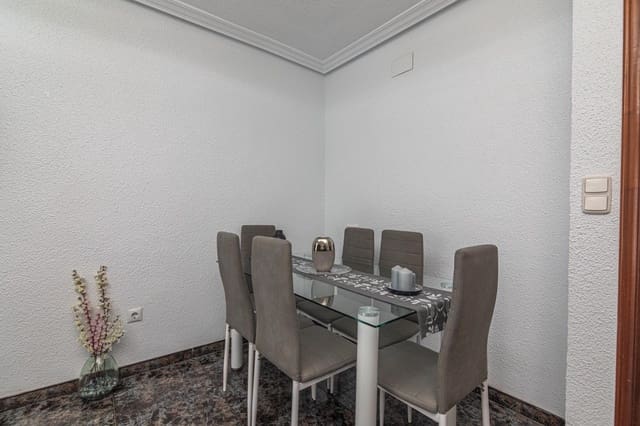 3 makuuhuone Asunto myytävänä paikassa Altabix, Elche / Elx mukana 
autotalli - 177 000 € (Ref: 9860278)