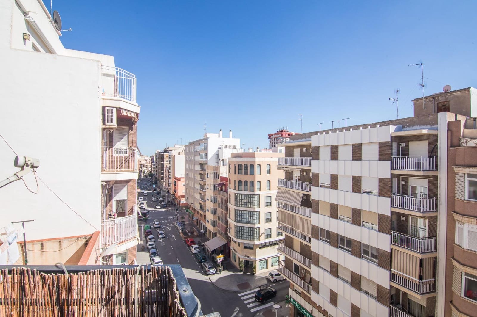 3 sypialnia Mieszkanie na sprzedaż w Elche / Elx z garażem - 235 000 € (Ref: 9882087)