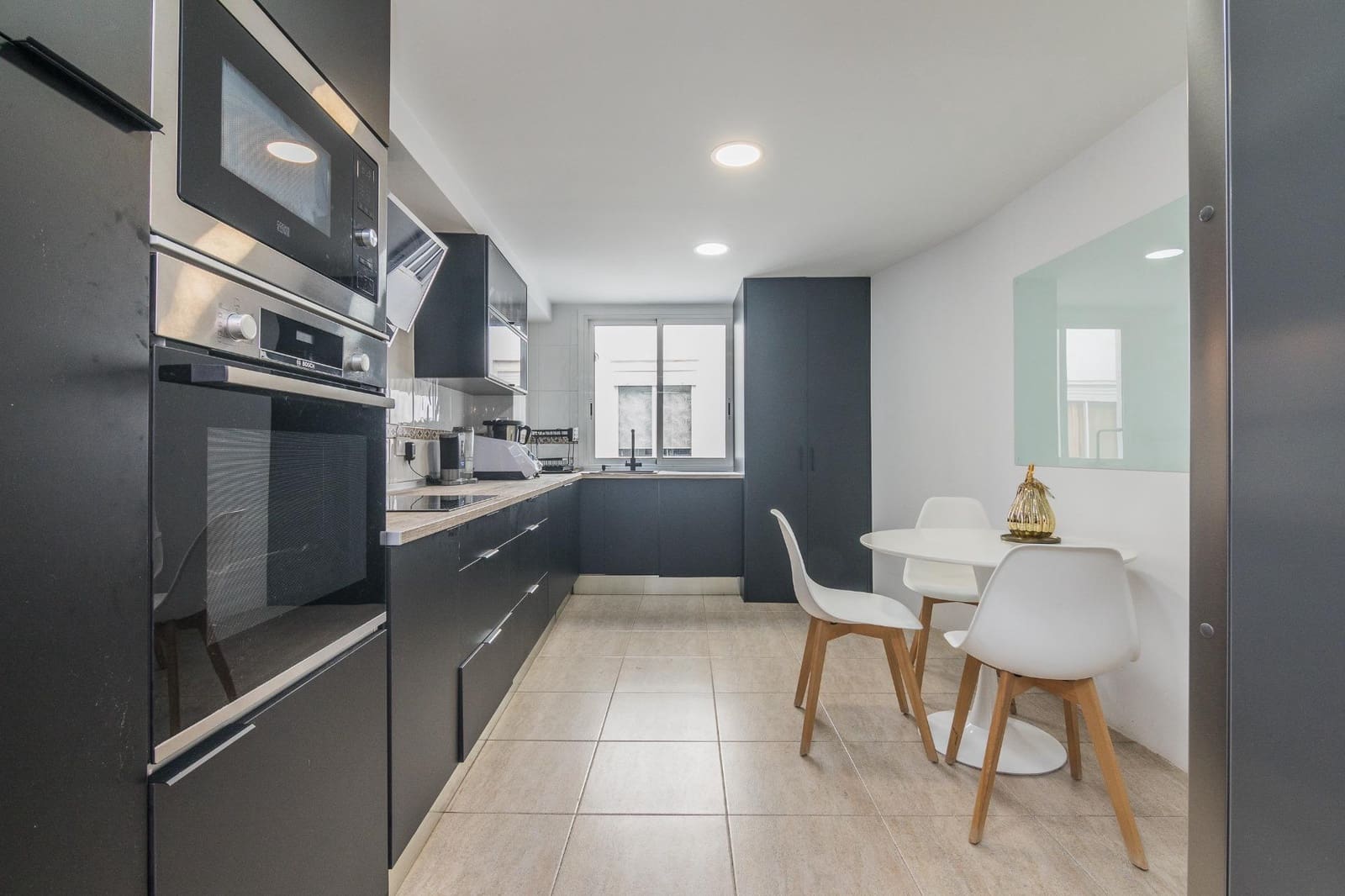 3 sypialnia Mieszkanie na sprzedaż w Elche / Elx z garażem - 235 000 € (Ref: 9882087)