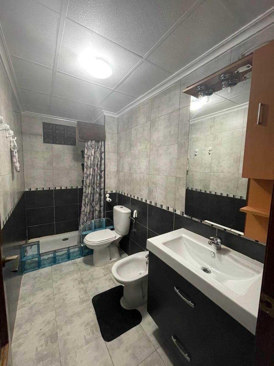 Apartamento de 2 habitaciones en Catral en venta con piscina - 97.000 € (Ref: 9890564)