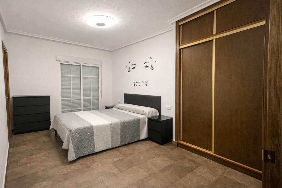 Apartamento de 2 habitaciones en Catral en venta con piscina - 97.000 € (Ref: 9890564)