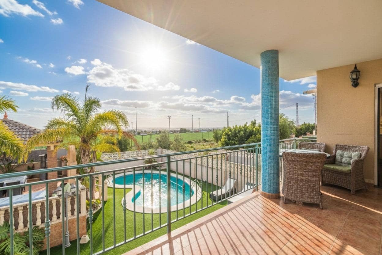 8 soveværelse Villa til salg i Elche / Elx med swimmingpool - € 630.000 (Ref: 9916042)