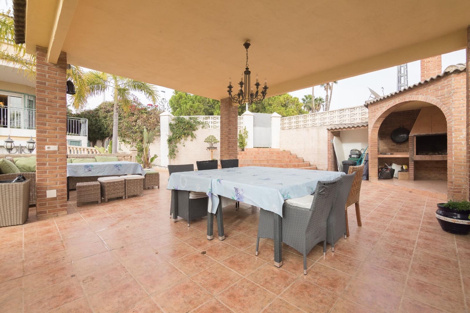8 soveværelse Villa til salg i Elche / Elx med swimmingpool - € 630.000 (Ref: 9916042)