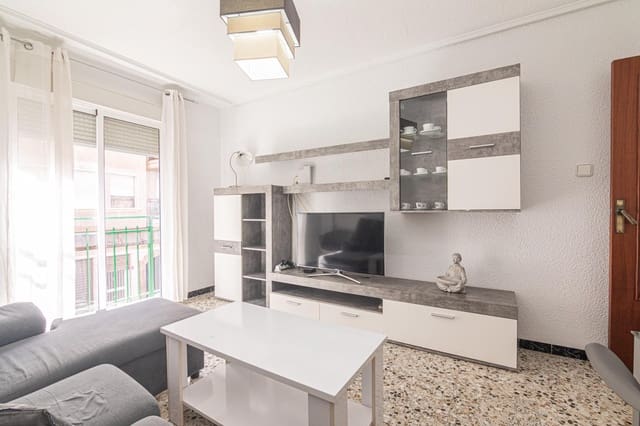 4 chambre Appartement à vendre à Altabix, Elche / Elx - 175 000 € (Ref: 9955294)