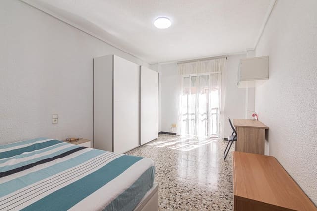 4 chambre Appartement à vendre à Altabix, Elche / Elx - 175 000 € (Ref: 9955294)