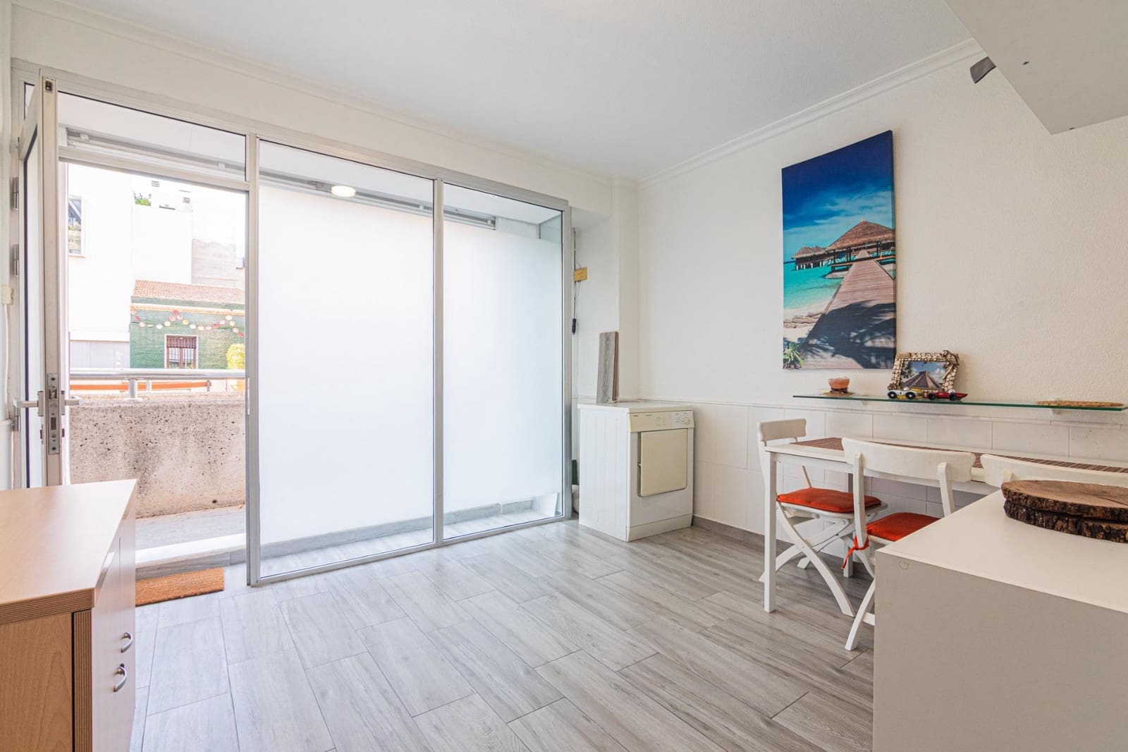Commercial for sale in Elche / Elx - € 137,000 (Ref: 9965458)