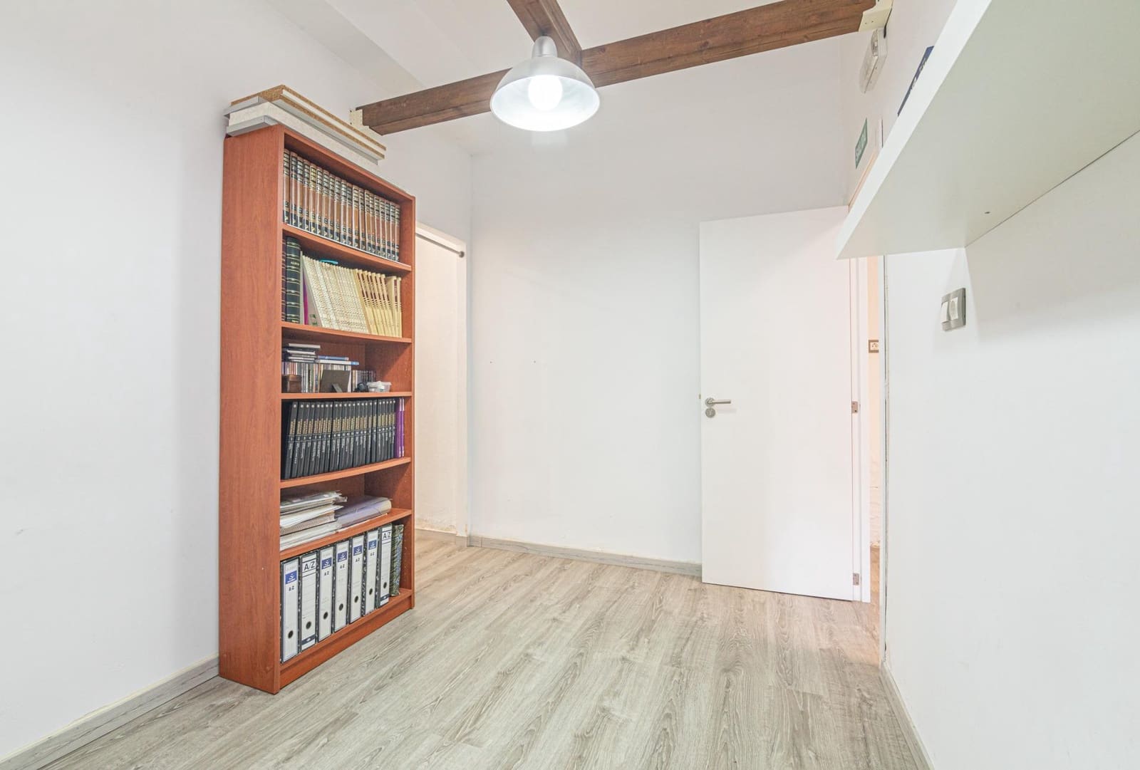 Commercial for sale in Elche / Elx - € 137,000 (Ref: 9965458)