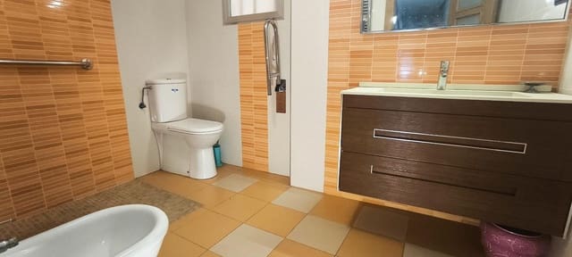 4 soverom Leilighet til salgs i Las Piscinas Naturales, Torrevieja - € 365 000 (Ref: 9965459)