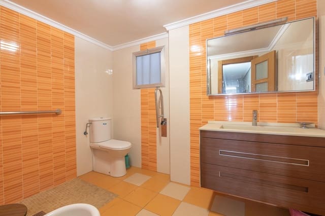 4 soverom Leilighet til salgs i Las Piscinas Naturales, Torrevieja - € 337 000 (Ref: 9965459)