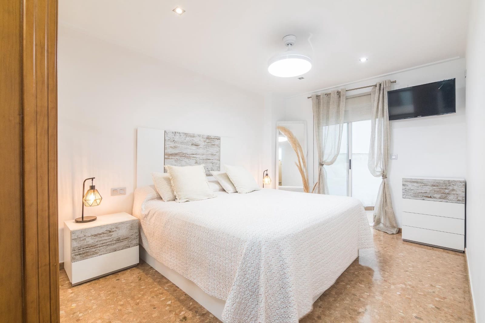 Piso de 3 habitaciones en Elche / Elx en venta con garaje - 209.900 € (Ref: 9979032)