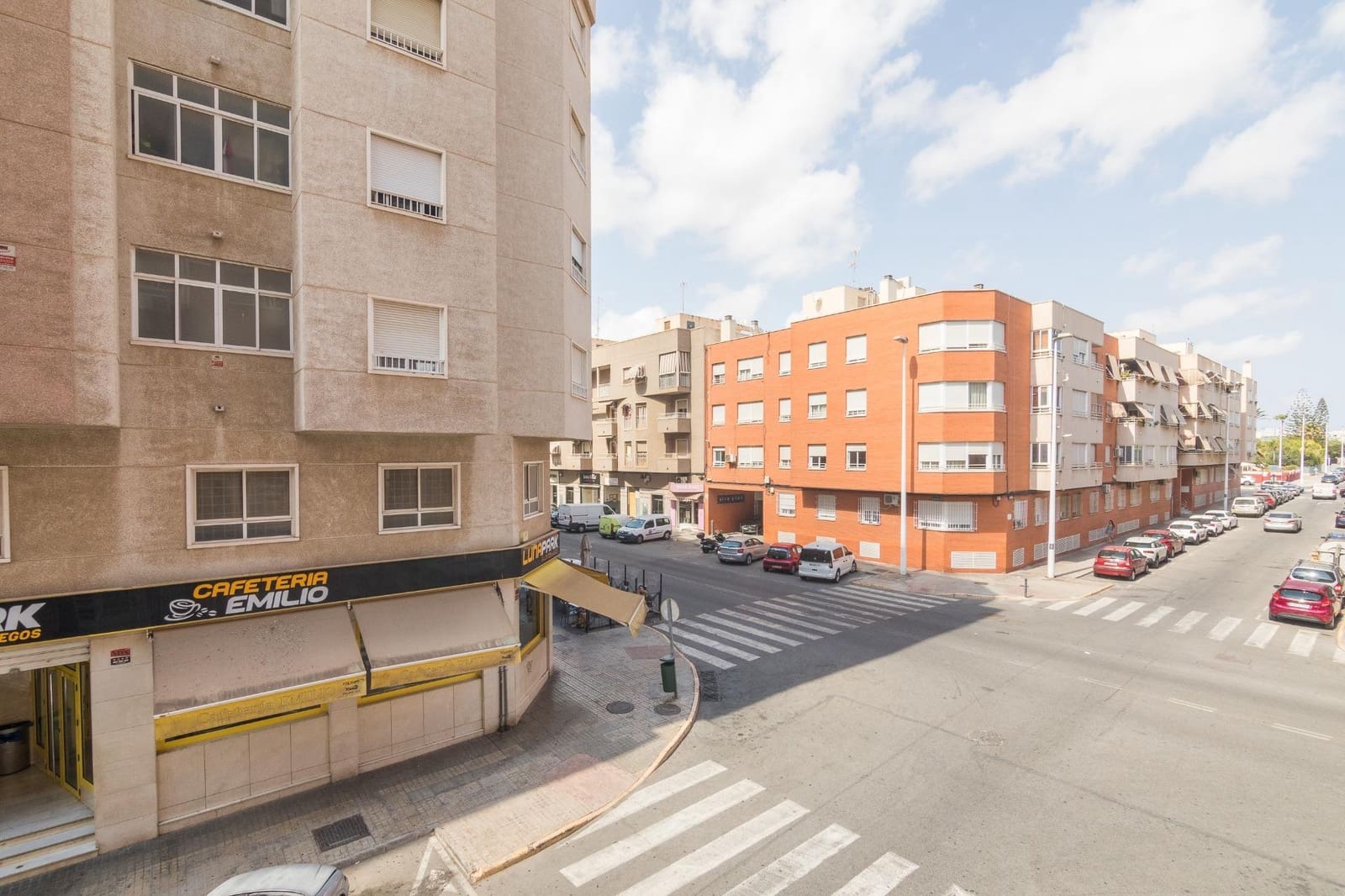 Piso de 3 habitaciones en Elche / Elx en venta con garaje - 209.900 € (Ref: 9979032)