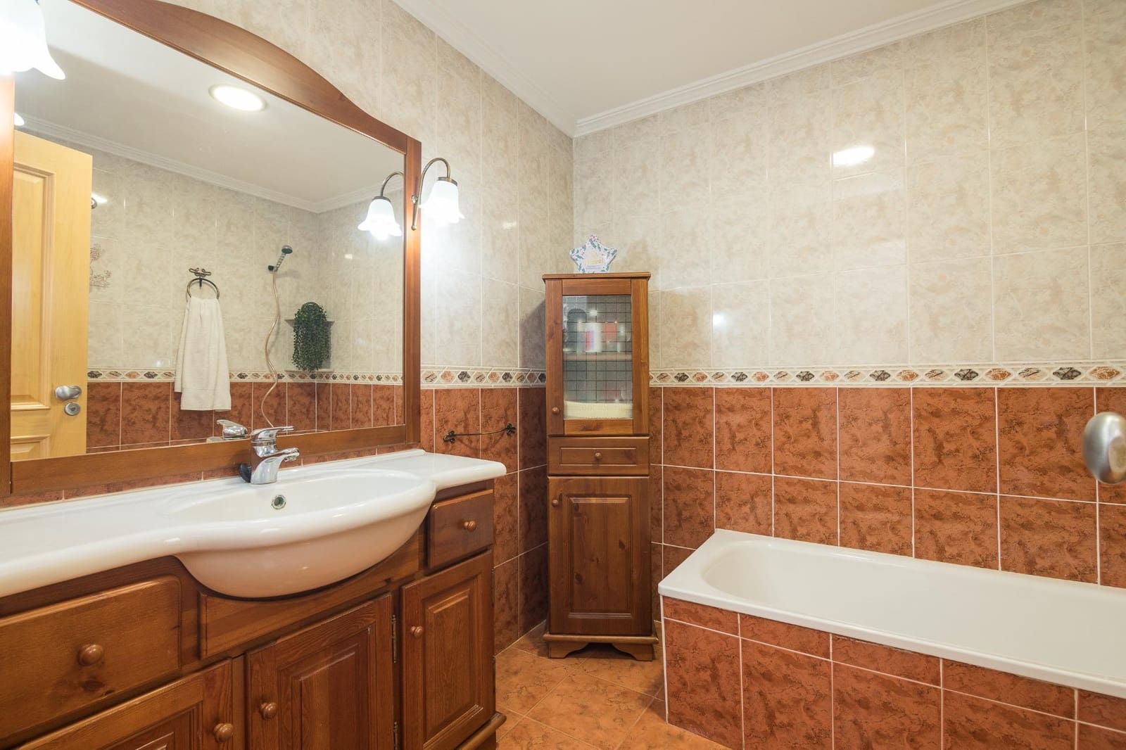 Piso de 3 habitaciones en Elche / Elx en venta con garaje - 209.900 € (Ref: 9979032)