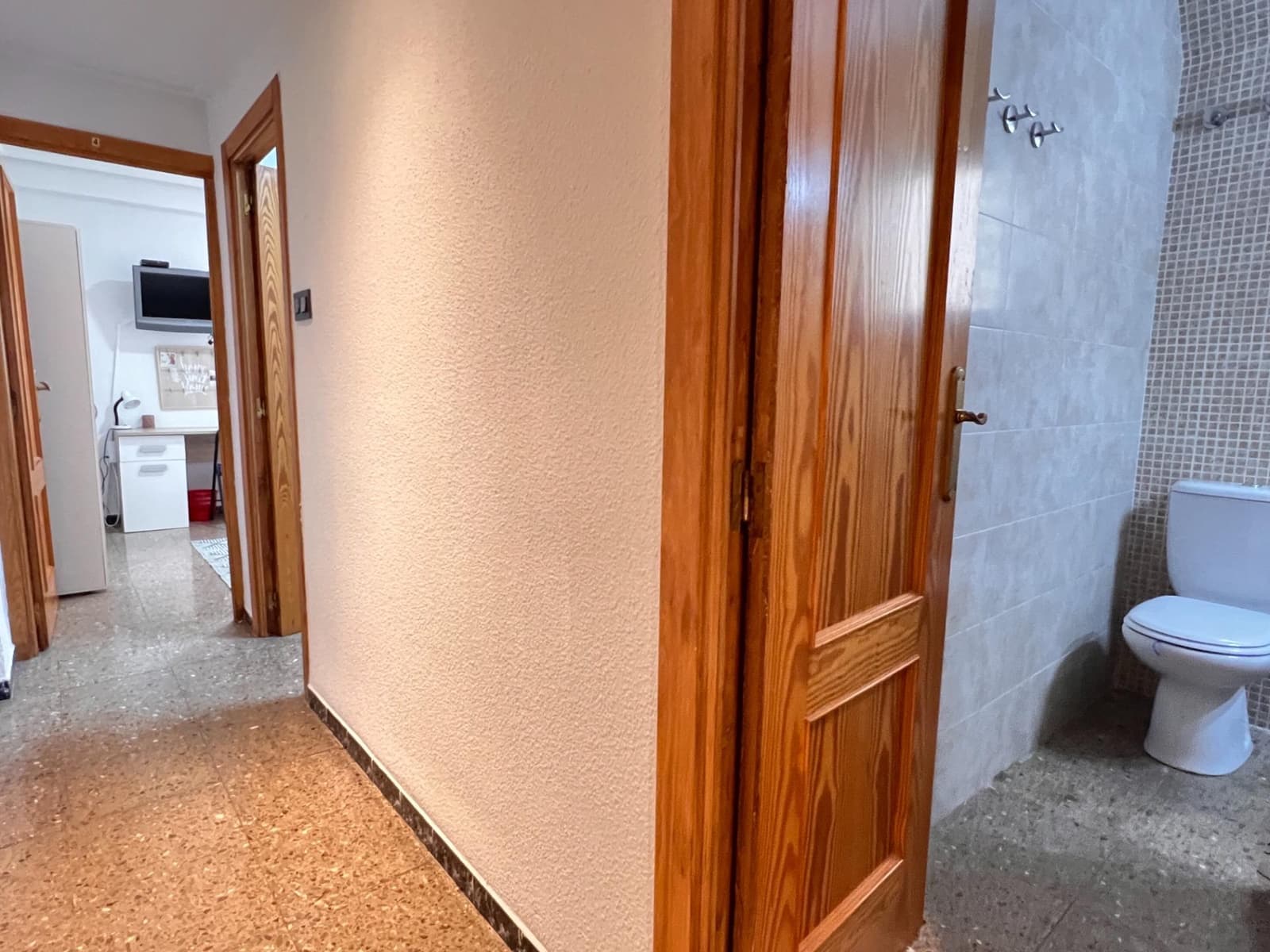4 quarto Apartamento para arrendar em Elche / Elx - 1 200 € (Ref: 9983137)