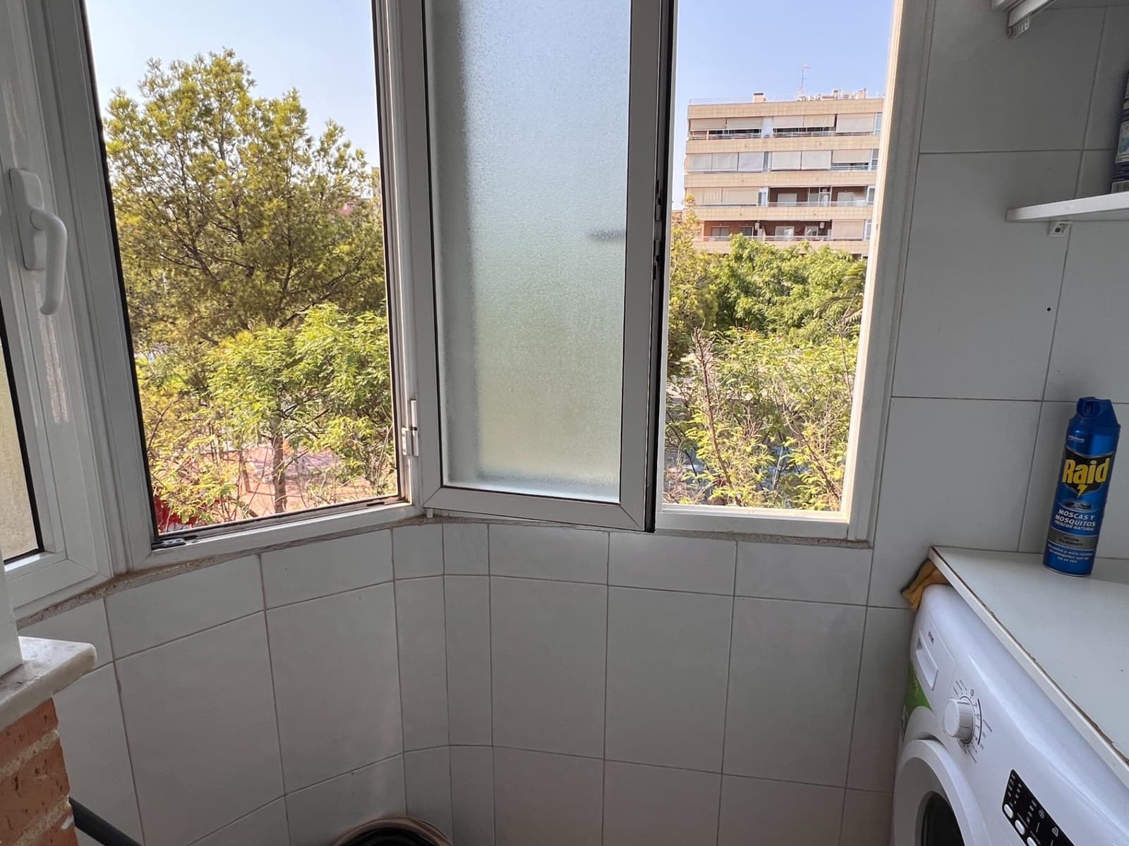 3 slaapkamer Flat te huur in Elche / Elx met zwembad - € 1.200 (Ref: 9999695)
