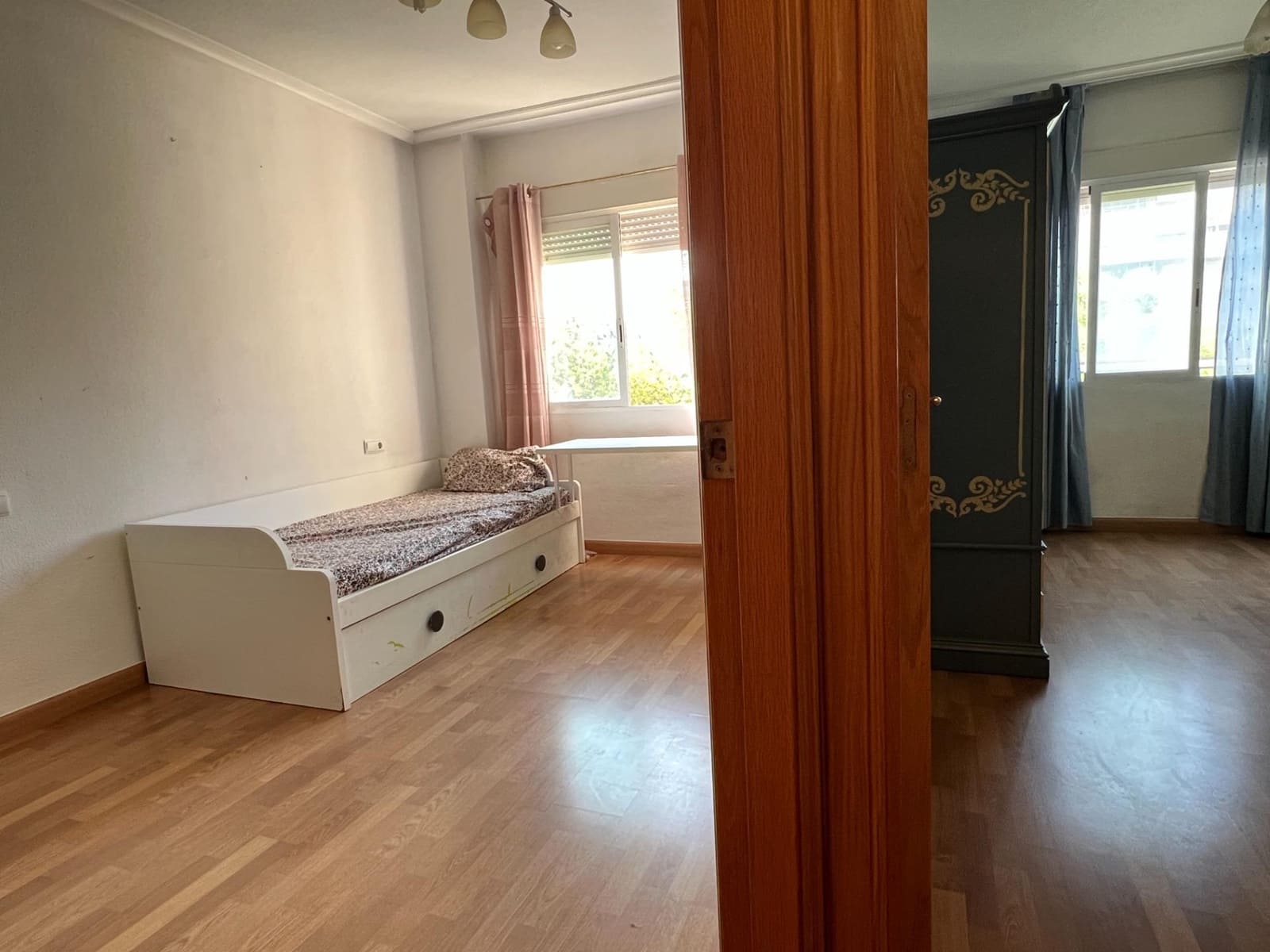 3 slaapkamer Flat te huur in Elche / Elx met zwembad - € 1.200 (Ref: 9999695)