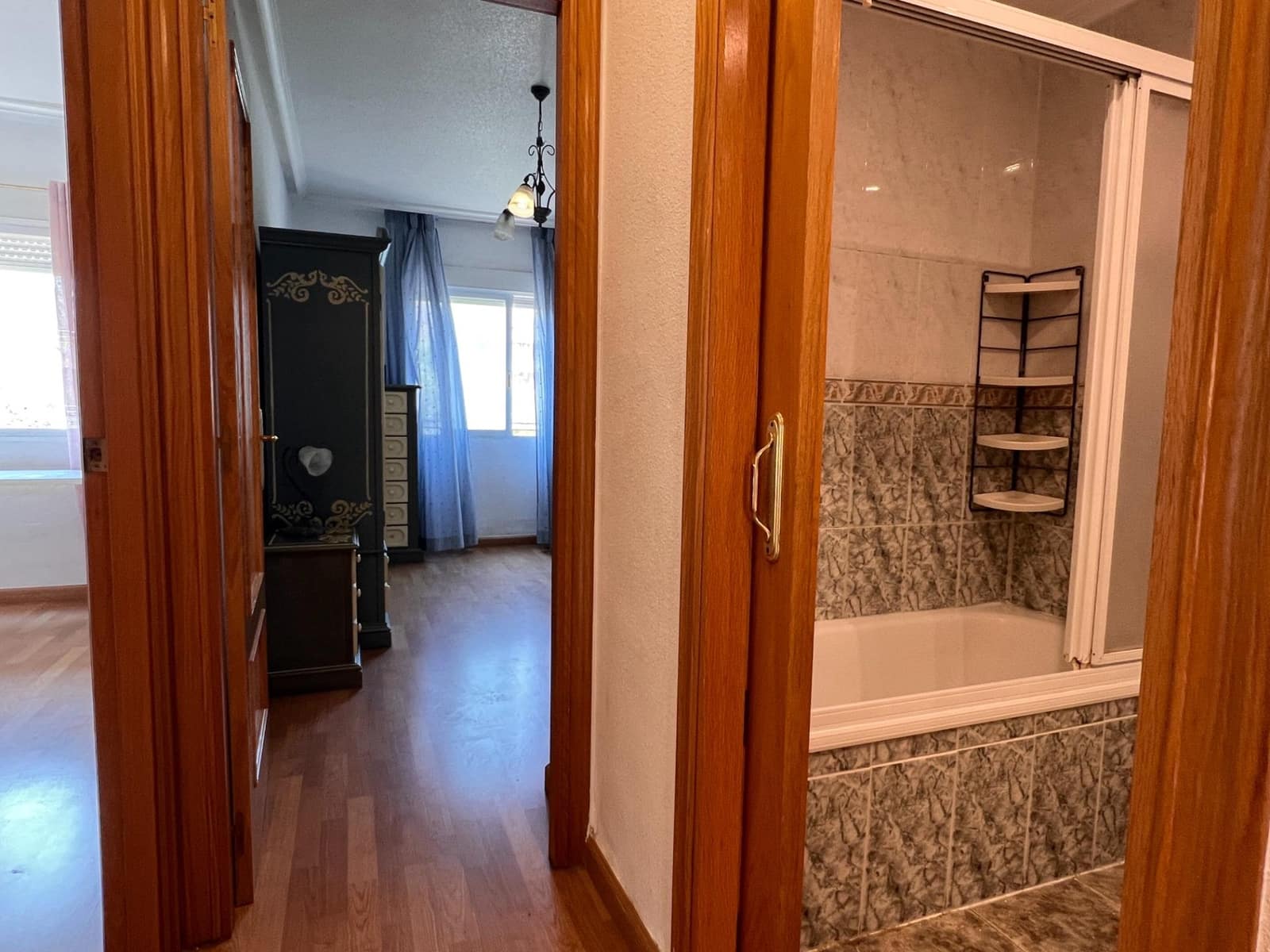 3 slaapkamer Flat te huur in Elche / Elx met zwembad - € 1.200 (Ref: 9999695)