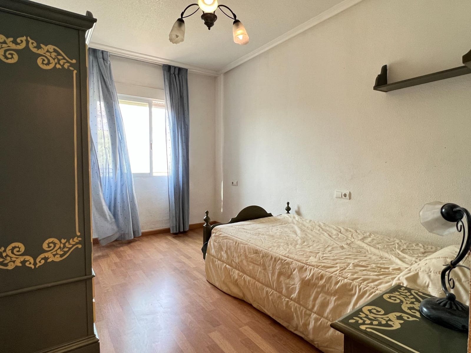 3 slaapkamer Flat te huur in Elche / Elx met zwembad - € 1.200 (Ref: 9999695)