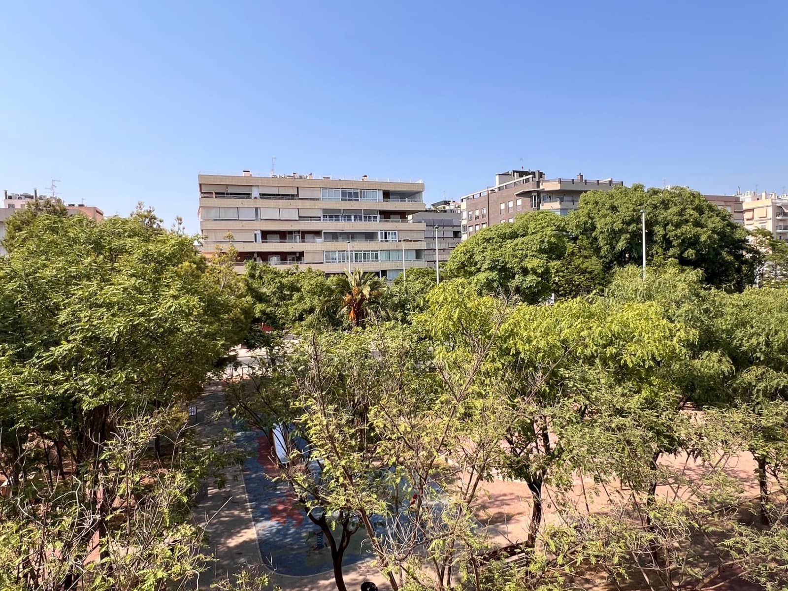 3 slaapkamer Flat te huur in Elche / Elx met zwembad - € 1.200 (Ref: 9999695)