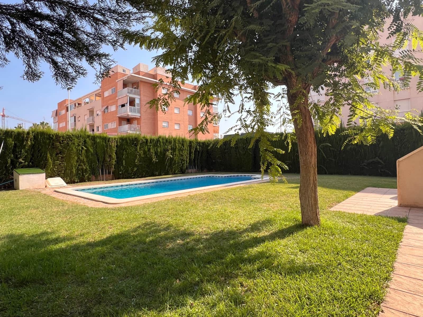3 slaapkamer Flat te huur in Elche / Elx met zwembad - € 1.200 (Ref: 9999695)