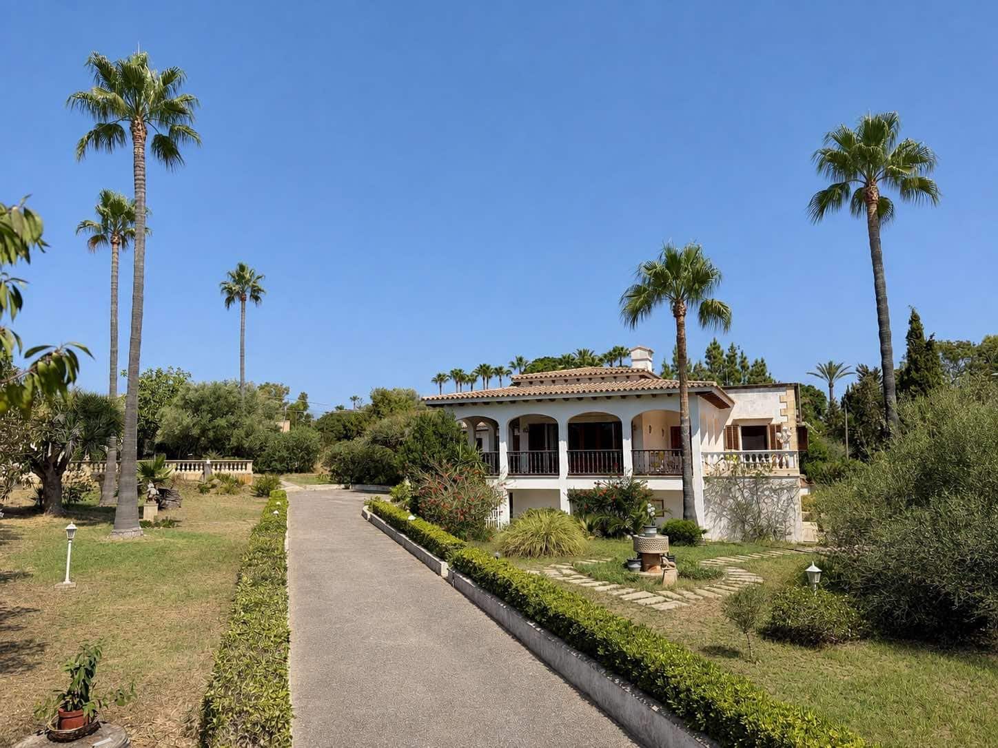 5 soveværelse Villa til salg i Portocristo / Port de Manacor med swimmingpool - € 1.350.000 (Ref: 10004757)