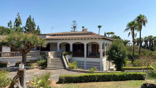 5 soveværelse Villa til salg i Portocristo / Port de Manacor, Manacor med swimmingpool - € 1.350.000 (Ref: 10004757)