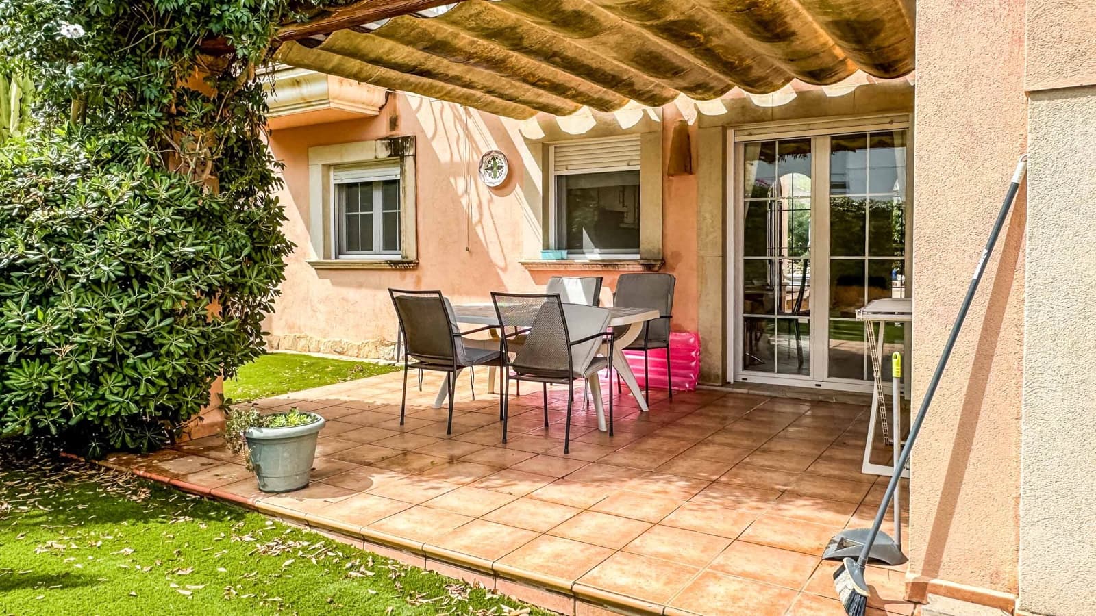 4 bedroom Apartment for sale in Peguera / Paguera - € 890,000 (Ref: 10023027)