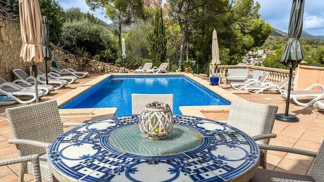 4 bedroom Apartment for sale in Peguera / Paguera, Calvià - € 890,000 (Ref: 10023027)