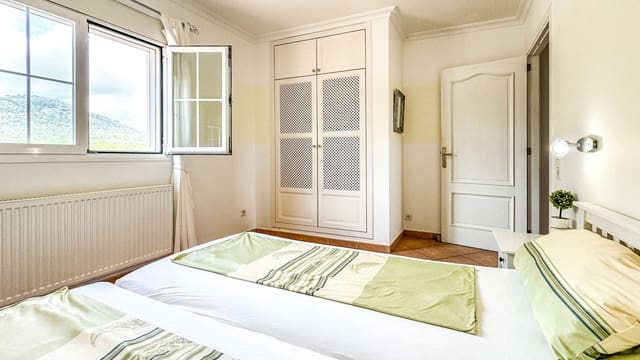 4 bedroom Apartment for sale in Peguera / Paguera, Calvià - € 890,000 (Ref: 10023027)