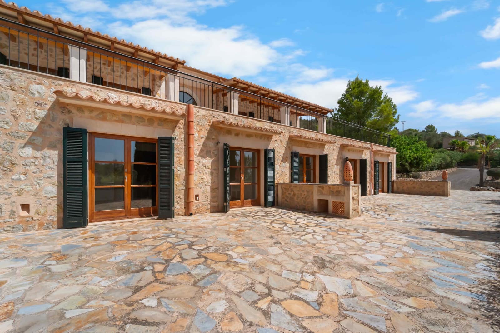 5 soveværelse Finca/Landehus til salg i Cala Murada med swimmingpool - € 2.950.000 (Ref: 10049870)
