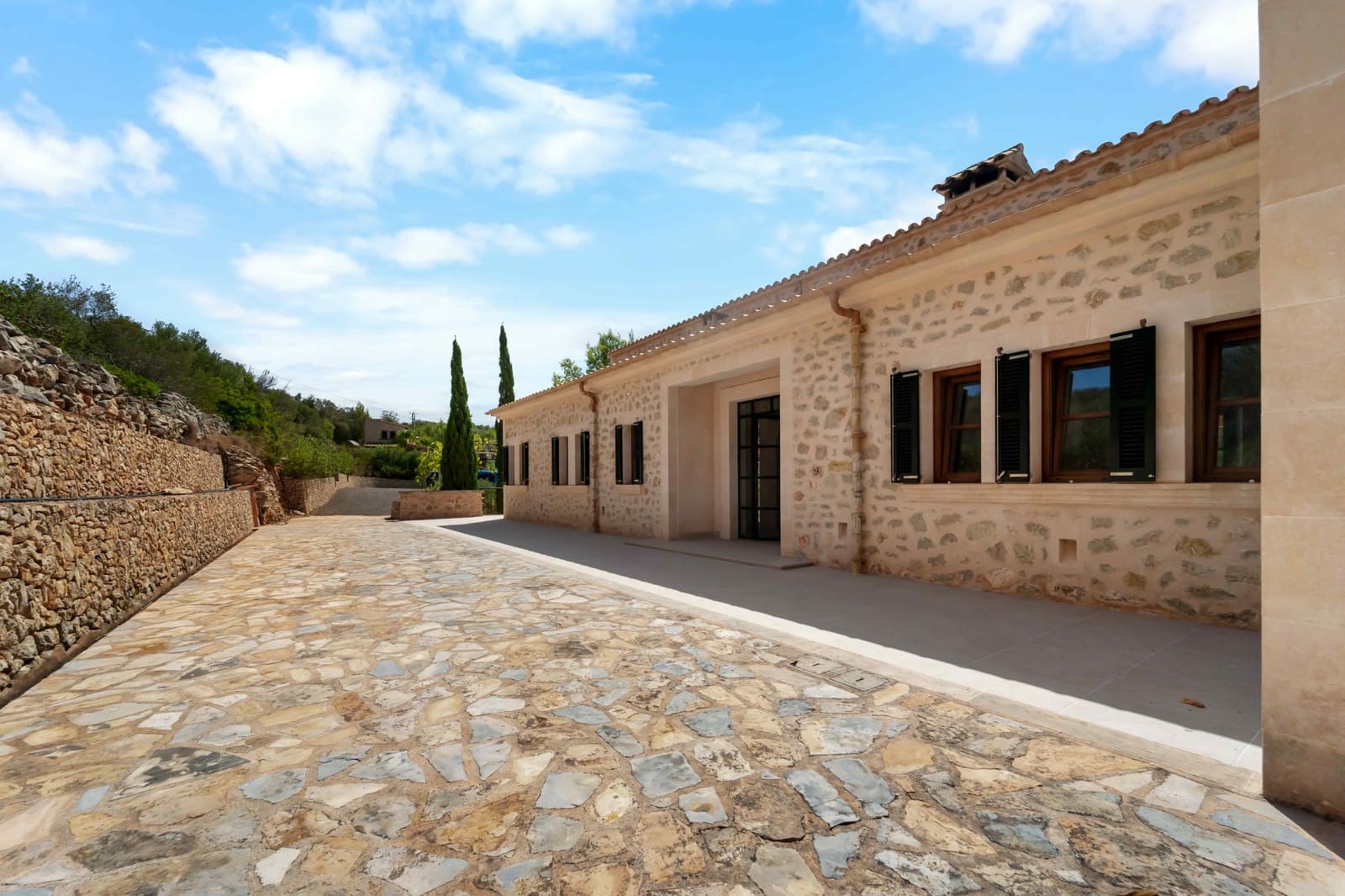 5 soveværelse Finca/Landehus til salg i Cala Murada med swimmingpool - € 2.950.000 (Ref: 10049870)