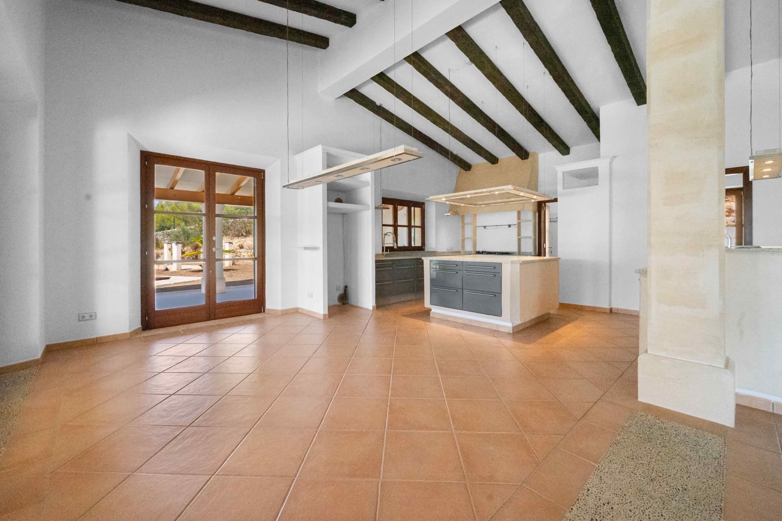 5 bedroom Finca/Country House for sale in Cala Murada with pool - € 2,950,000 (Ref: 10049870)