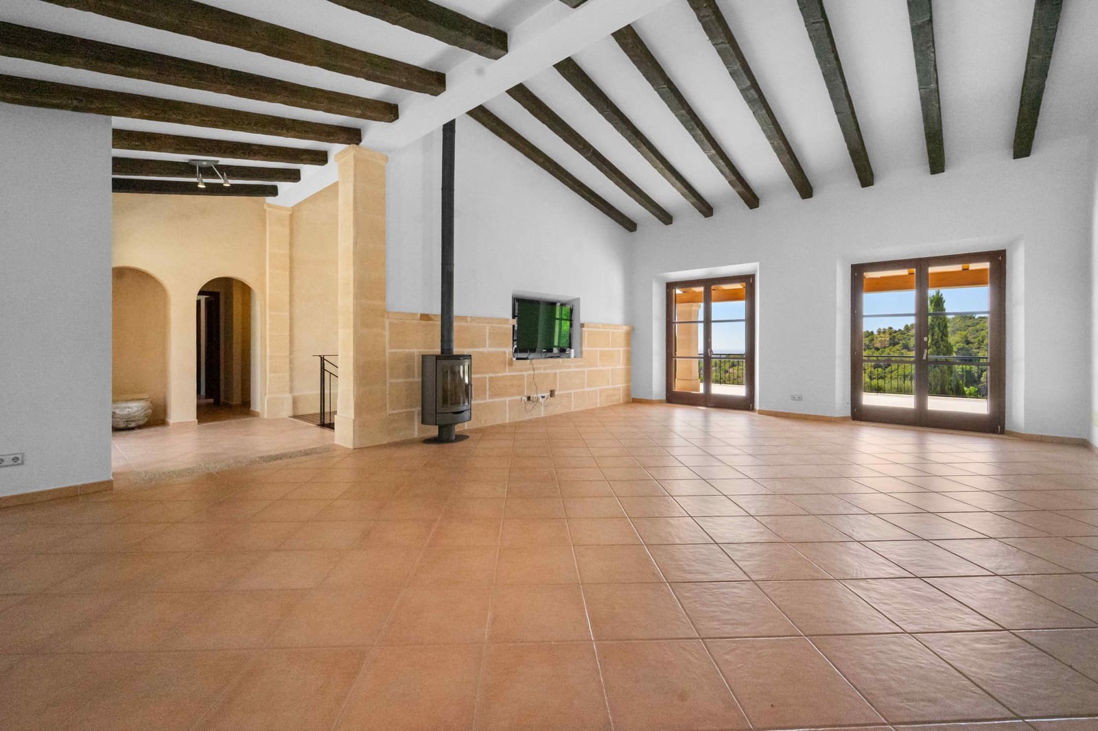 5 bedroom Finca/Country House for sale in Cala Murada with pool - € 2,950,000 (Ref: 10049870)