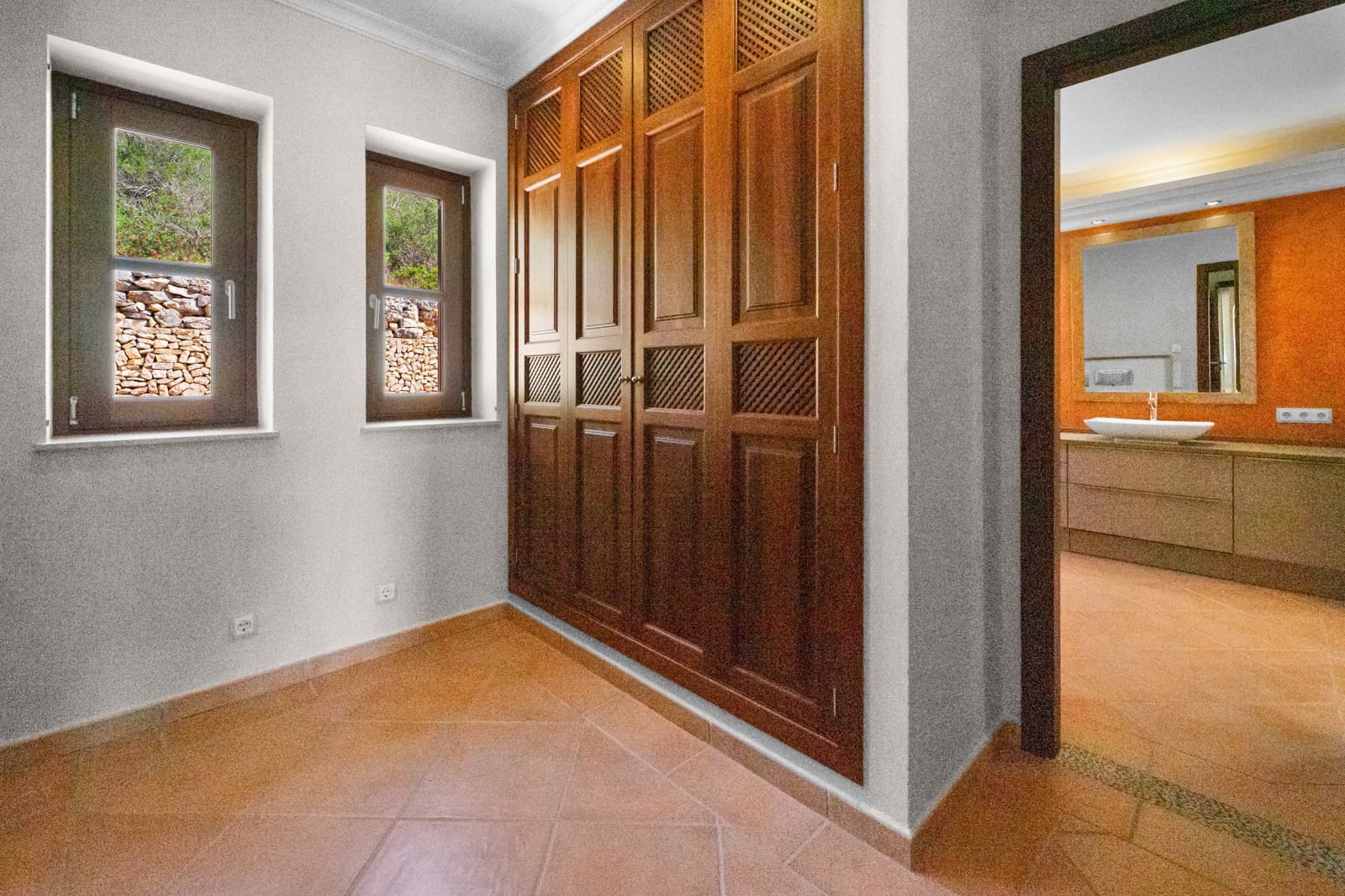 5 bedroom Finca/Country House for sale in Cala Murada with pool - € 2,950,000 (Ref: 10049870)