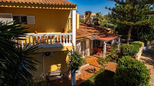 4 chambre Villa/Maison à vendre à Llucmajor avec piscine - 879 000 € (Ref: 10116046)