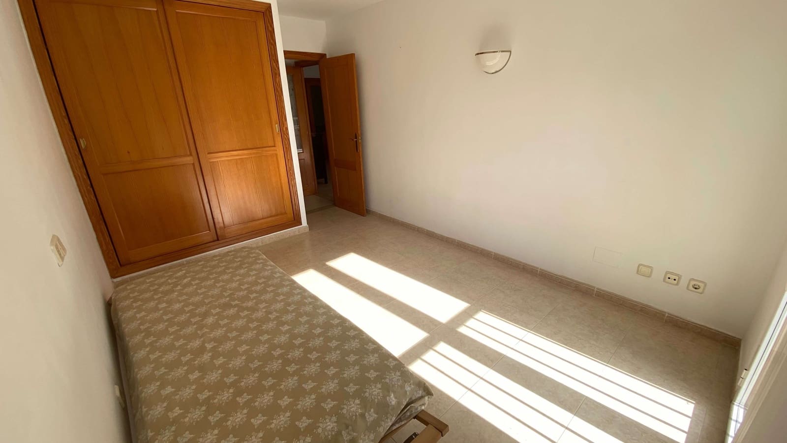 3 makuuhuone Huoneisto myytävänä paikassa Portocristo / Port de Manacor mukana 
autotalli - 398 000 € (Ref: 10145100)
