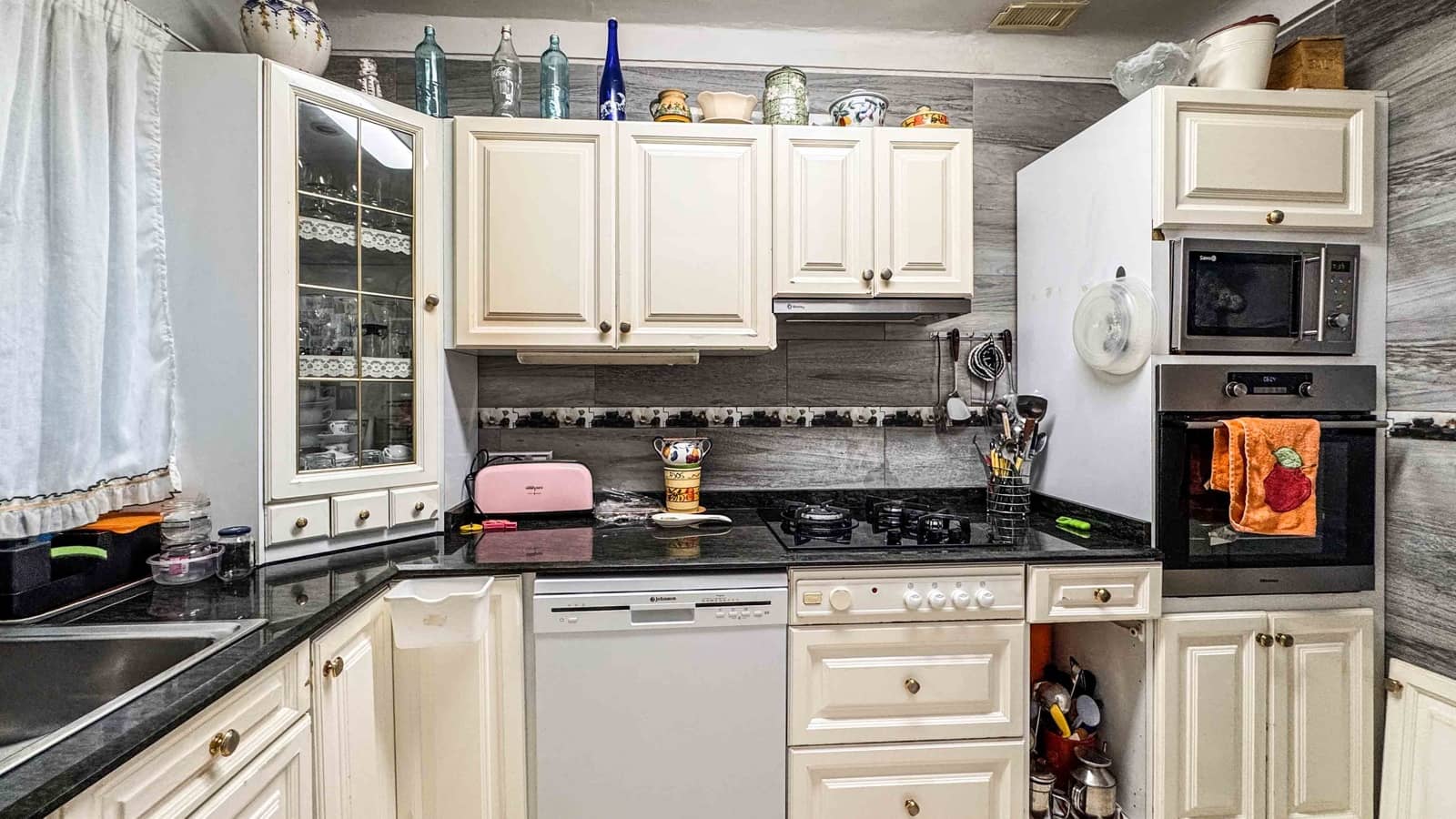 4 soverom Leilighet til salgs i Palma de Mallorca med garasje - € 430 000 (Ref: 10154362)
